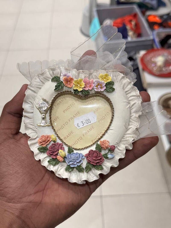 Heart Shaped Photo Frame - Decor***