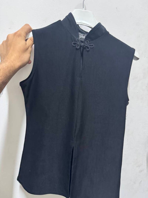 Women Sleeveless Top - Size S