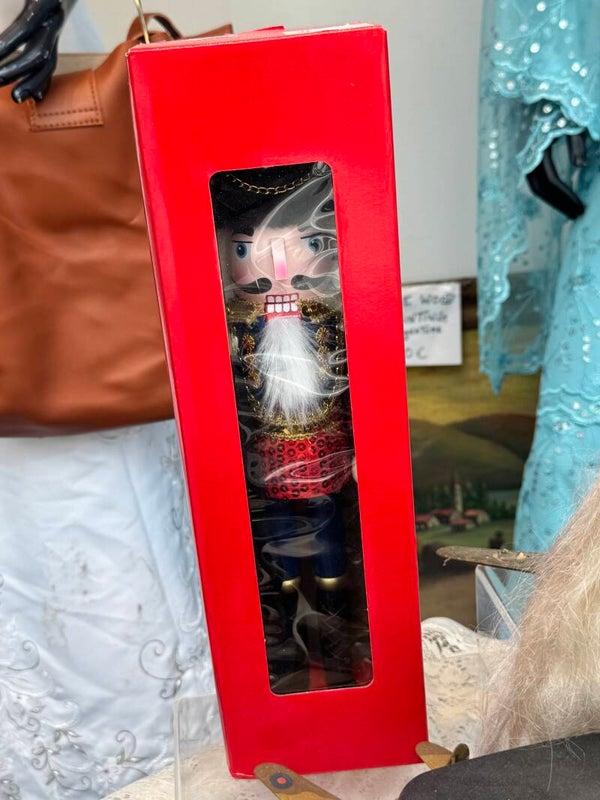 Giant Nut Cracker - New - Christmas