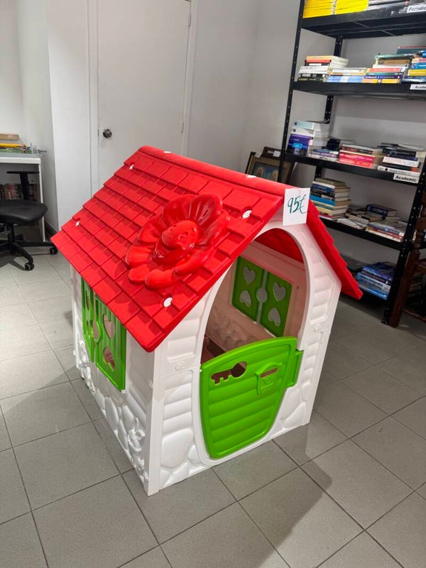 Outdoor Playhouse - New - Toys