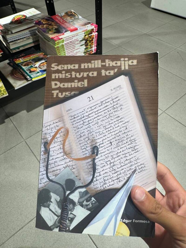 Sena mill-ħajja mistura ta’ Daniel Tusa - books*