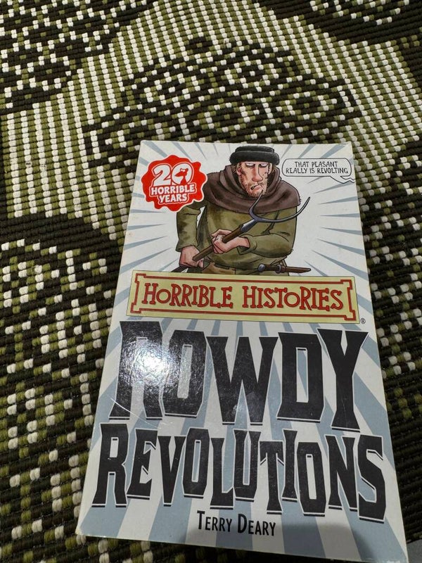 Horrible Histories Rowdy Revolutions - books*