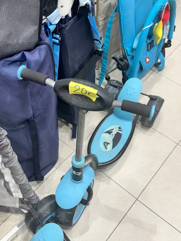 Blue scooter - toys*