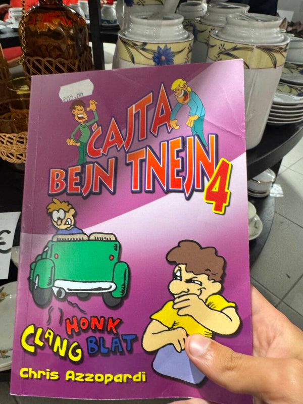 Ċajta bejn tnejn 4 - books*