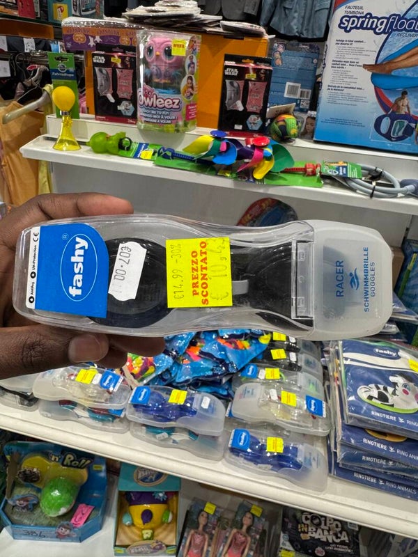 Brand New Swimming Goggles - Kids*