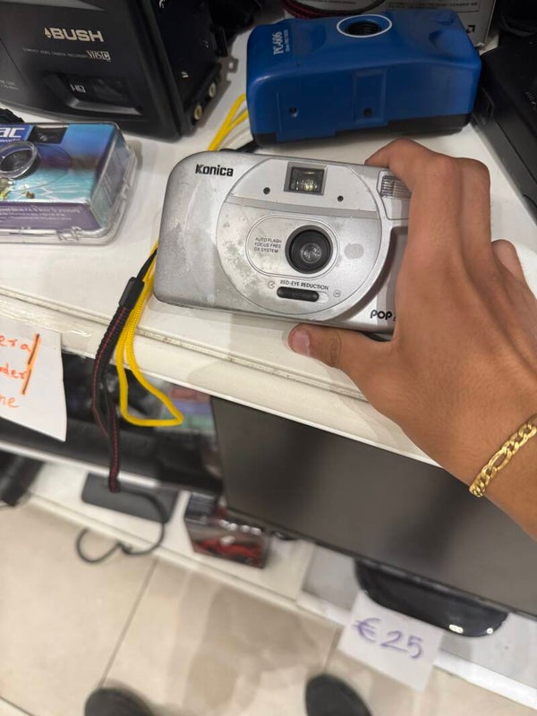 Konica Camera - collectibles*