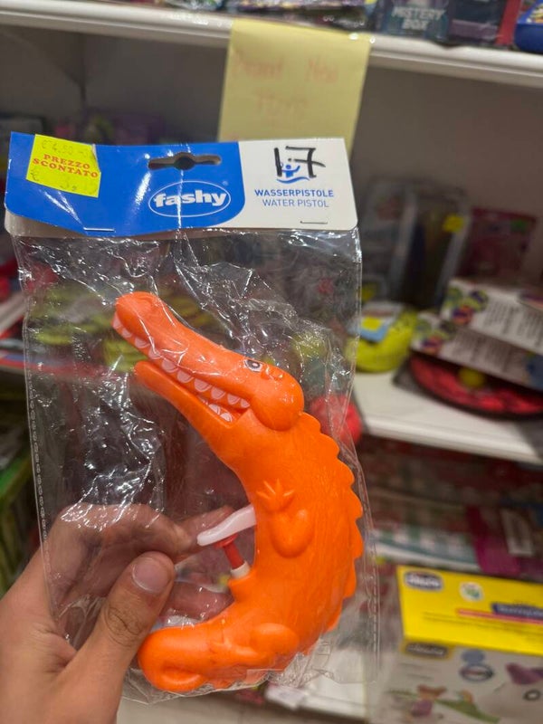 Crocodile Water Pistol - toys*