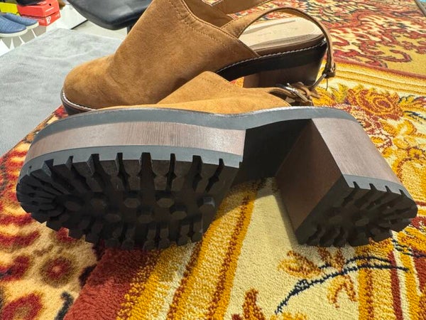 Woman shoes size 41 **