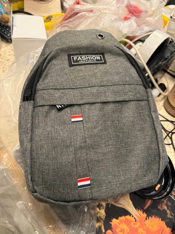 Men Pouches - €5 Each - Bags*