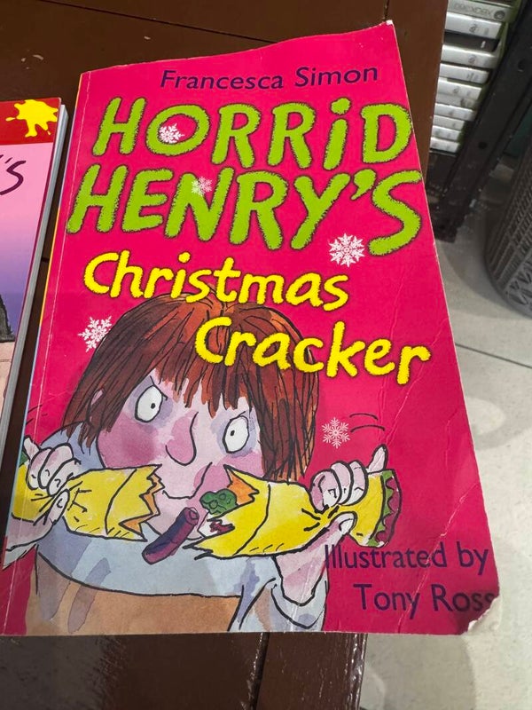 Horrid Henry’s Christmas Cracker - Books*