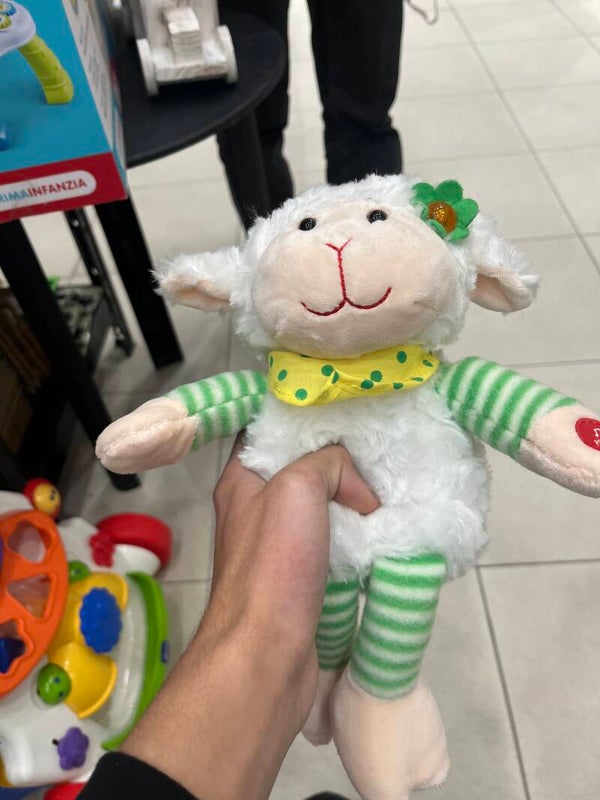 Singing sheep Plushie - Toys