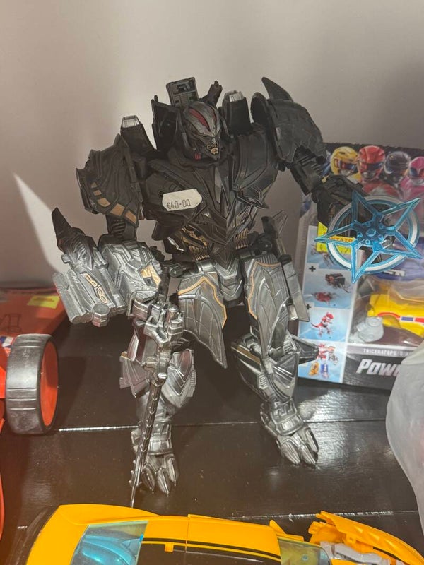 Transformers Megatron Figurine - Collectibles*