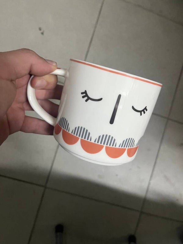 Mug With Minimalistic Face - Mugs