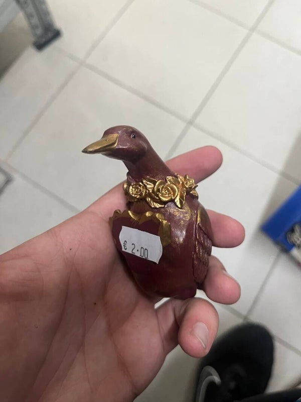 Duck Statue - Decor