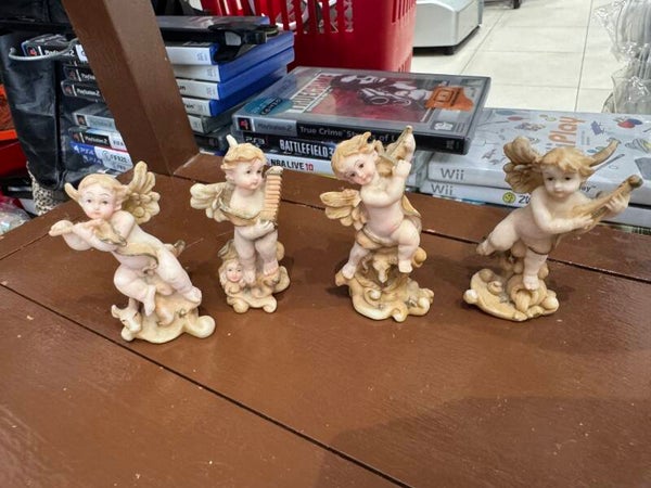 Angels- figurines ***