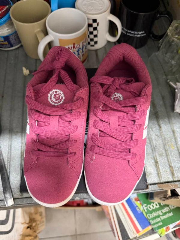 Girls Shoes - NEW - Size 33