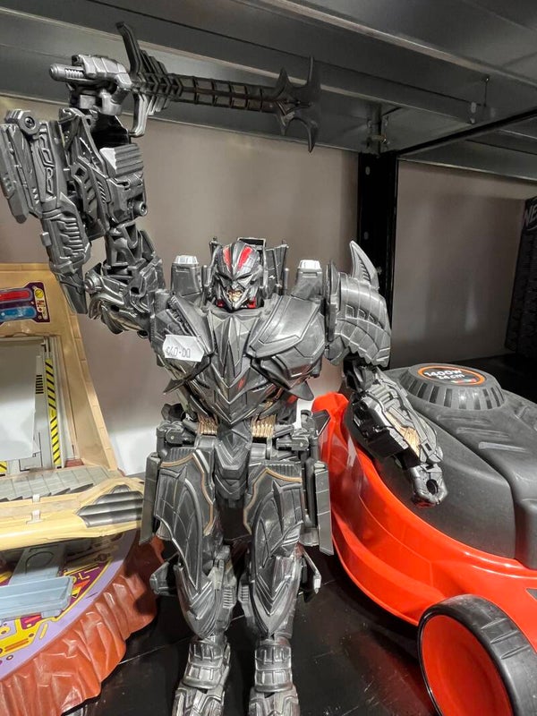 Transformers Megatron - Collectibles*