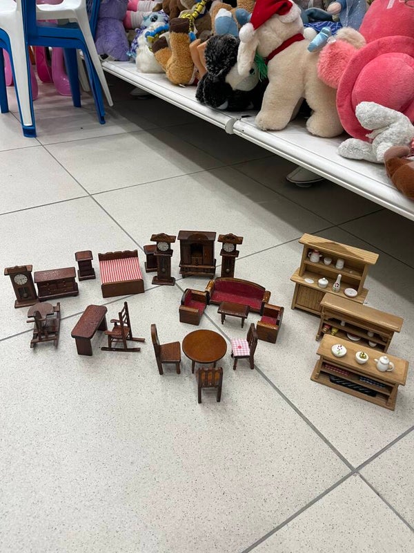 Doll House Set of Furniture - Vintage Toys