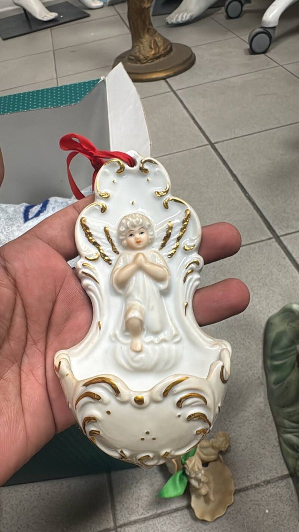 White Porcelain Water Font - Religious*