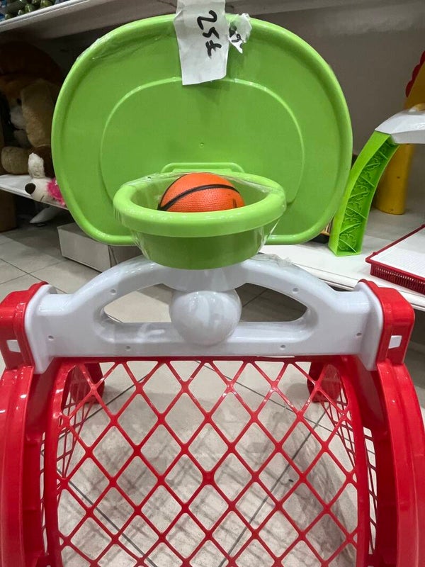 Childrens basket ball set - toys*