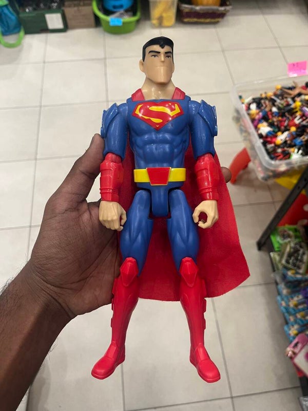 Superman Figurine - Toys ****