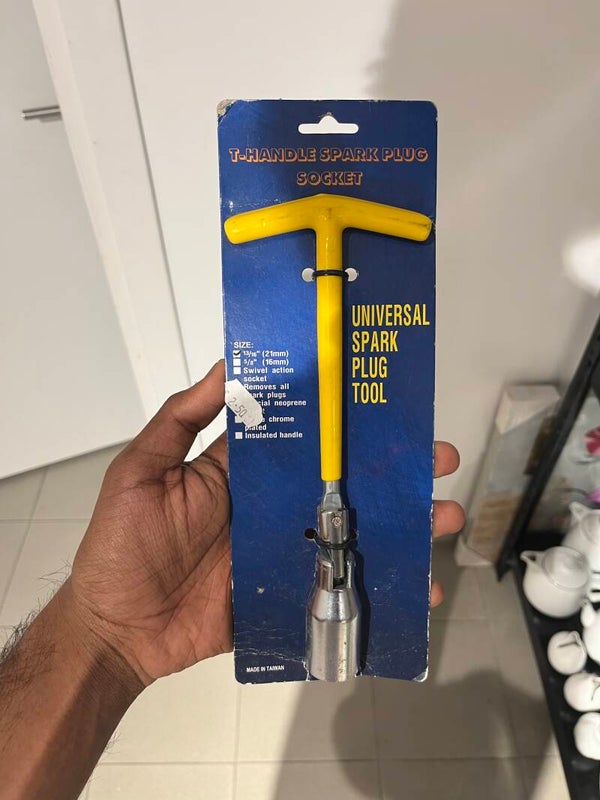Universal Spark Plug Tool - Supplies ***