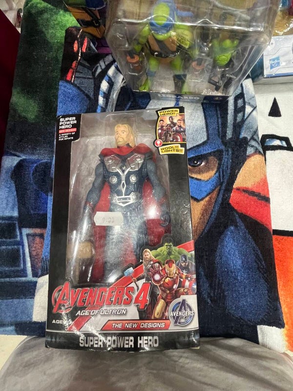 Avengers Thor figure - toys*