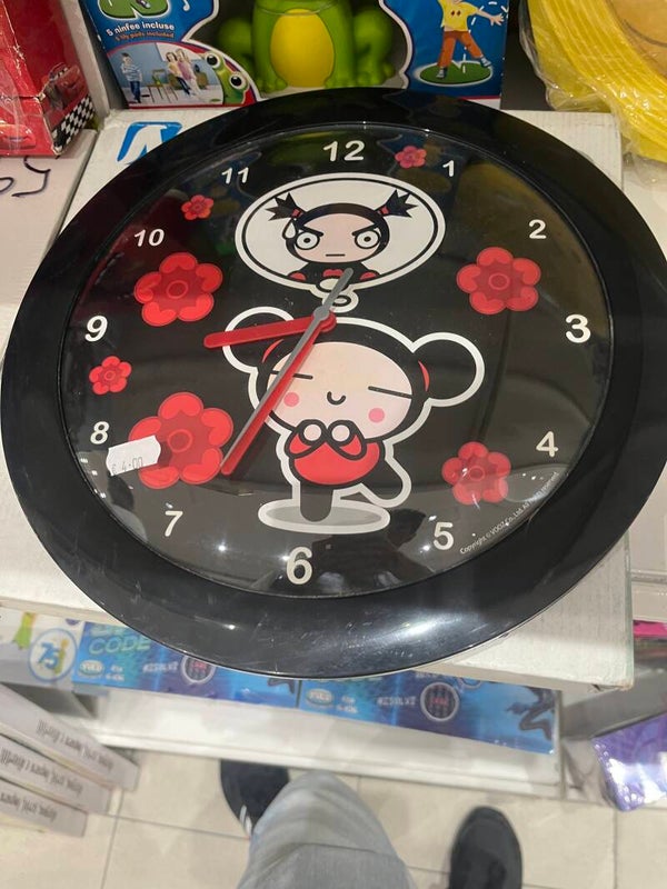 Pucca Wall Clock - Supplies