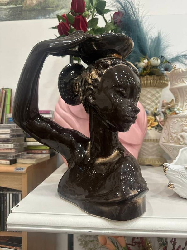 Lady Ceramic Statue - Figurines