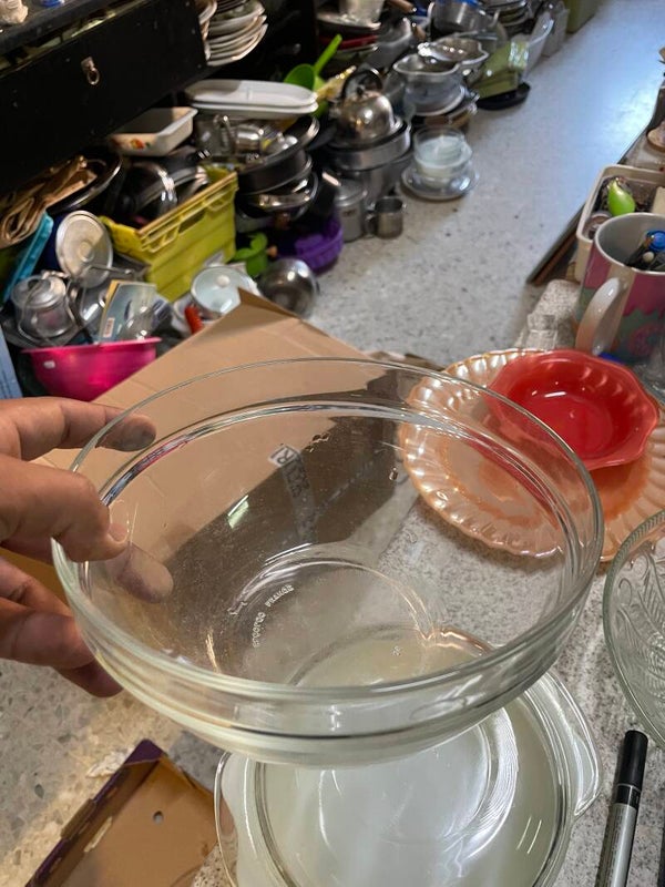 Pyrex Bowls - €3 Each - Supplies