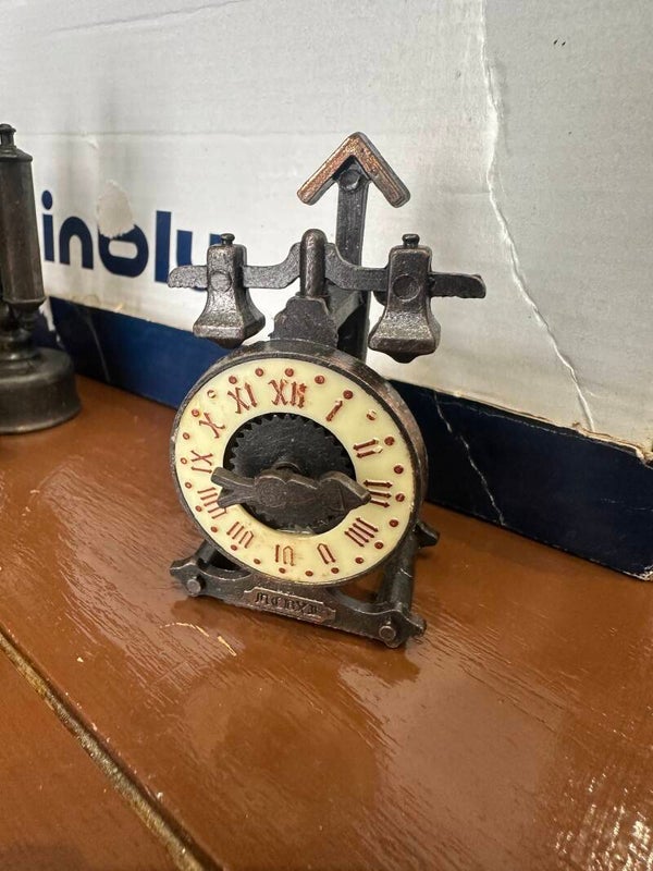 Clock Bronze Sharpener - Collectibles*
