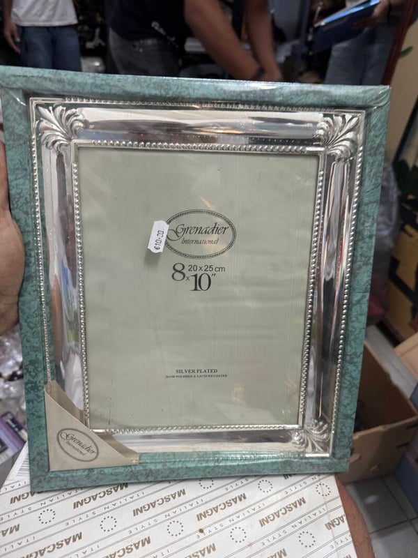 20 x 25cm Silver Plated Frame - Frames**