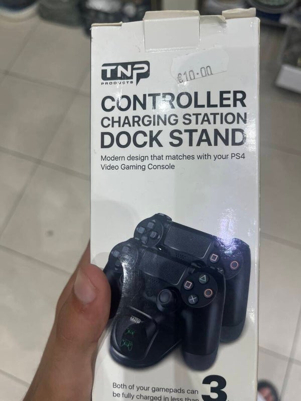 Ps4 charging dock - Electric*