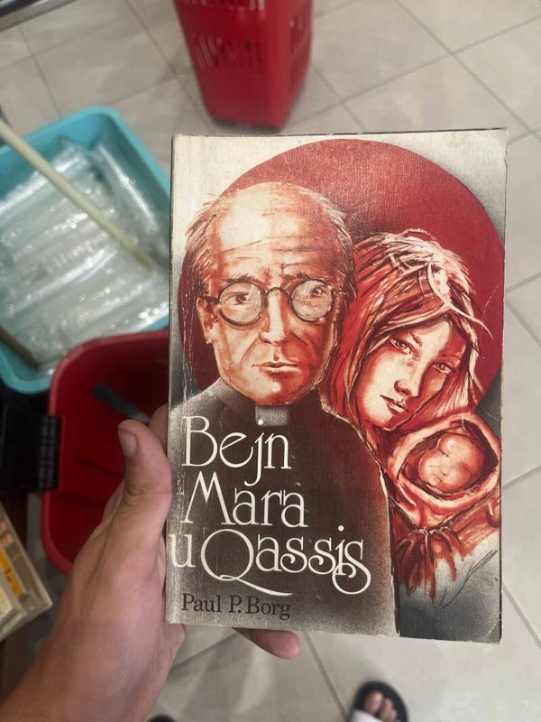Bejn il-marra u Qasis - books*