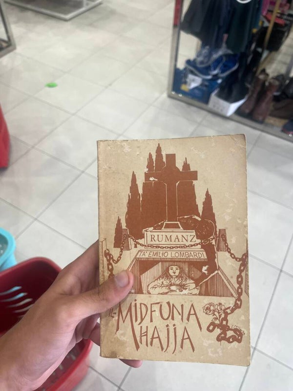 Il-midfuna ħajja - books*