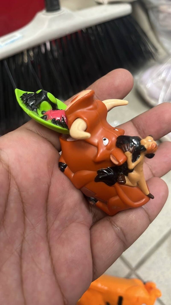 1996 Disney The Lion King Pumbaa Figure from Burger King - Toys*