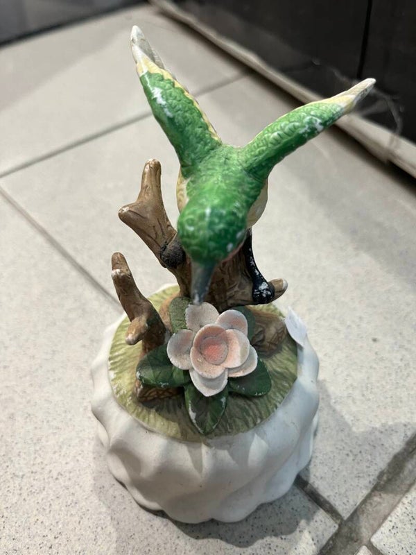 Bird Figurine-Decor*