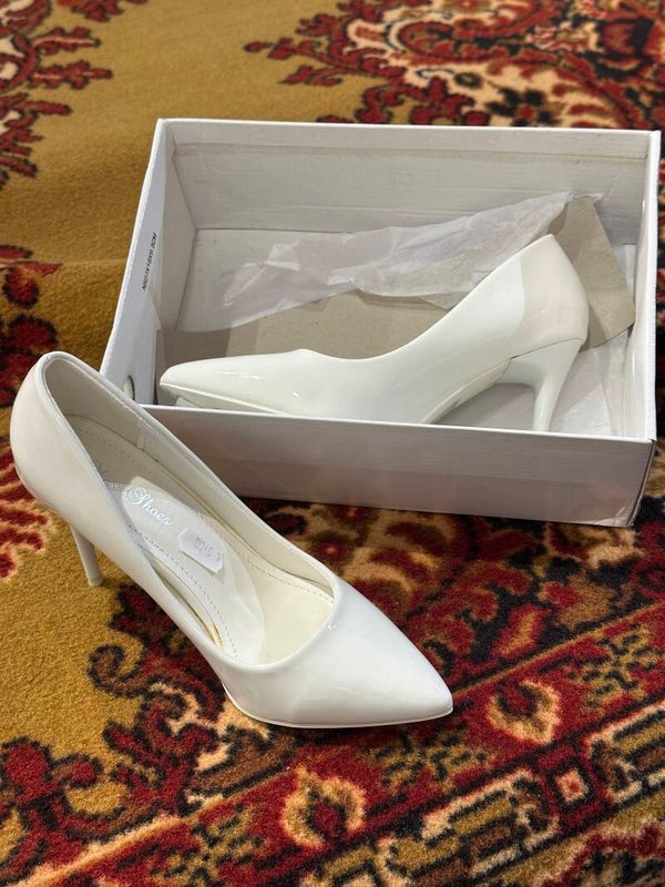 Women High Heels - Size 35***