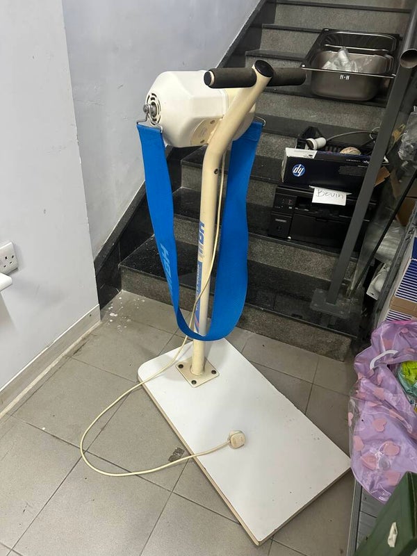 Back Massager - Hobbies*
