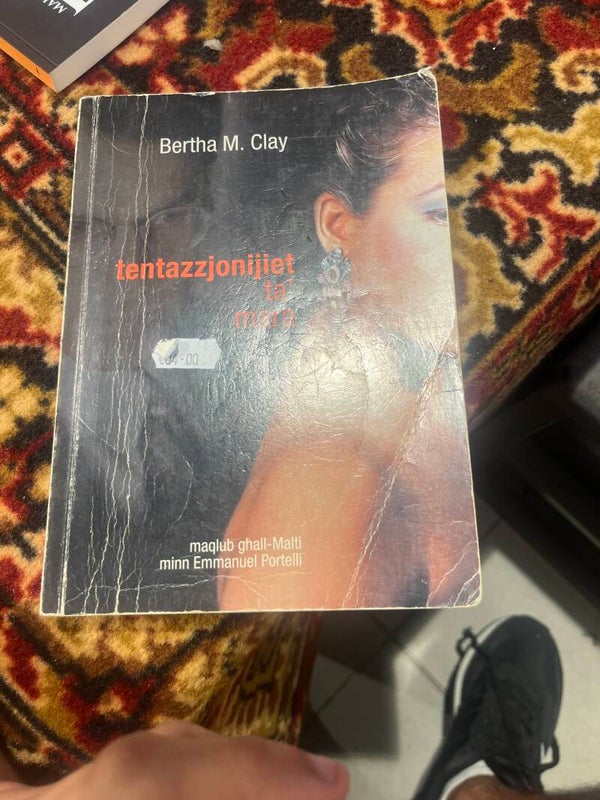 Tentazzjonijiet ta’ mara - books*