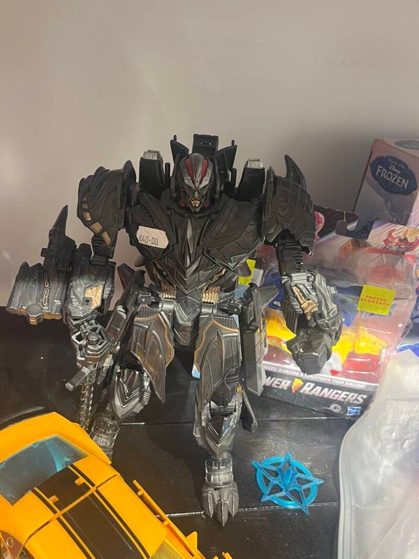 Transformers Megatron Action figure - collectibles*