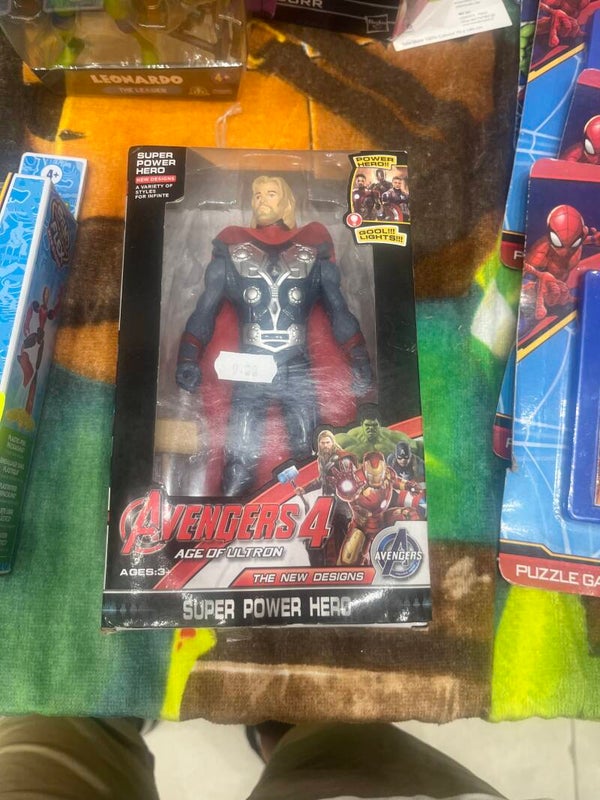 Thor action figure Avengers 4 - Toys*
