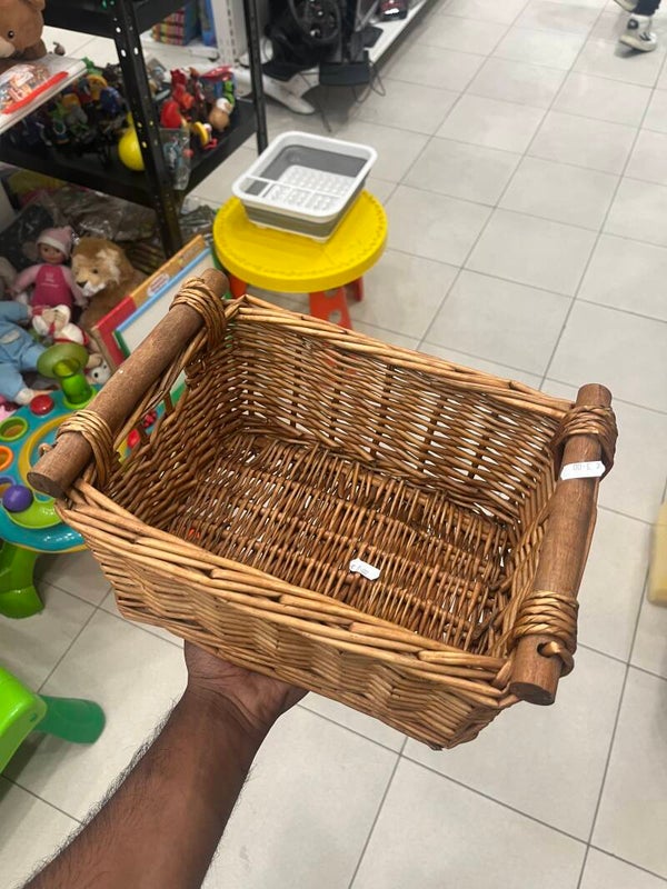 Rectangular Wicker Basket - Supplies ***