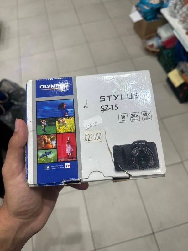 Digital Camera - Electric*