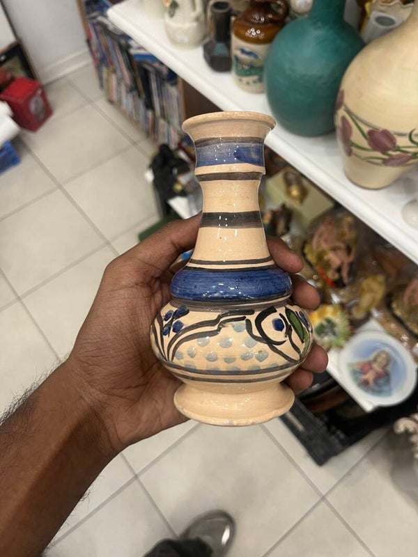 Vintage Vase - Decor ***
