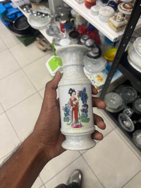 Chinese Vase - Decor ***