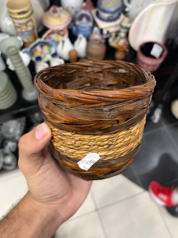 Small Baskett - Supplies*
