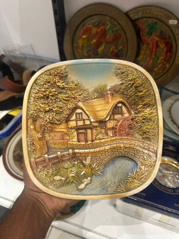 Wall Plaques - Decor **