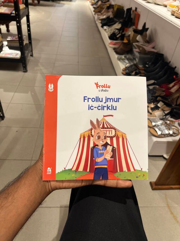 Frollu Jmur Ic-Cirklu - Book ***