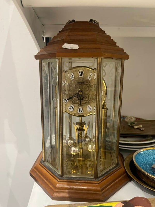 Vintage Anniversary Clock - Clock***